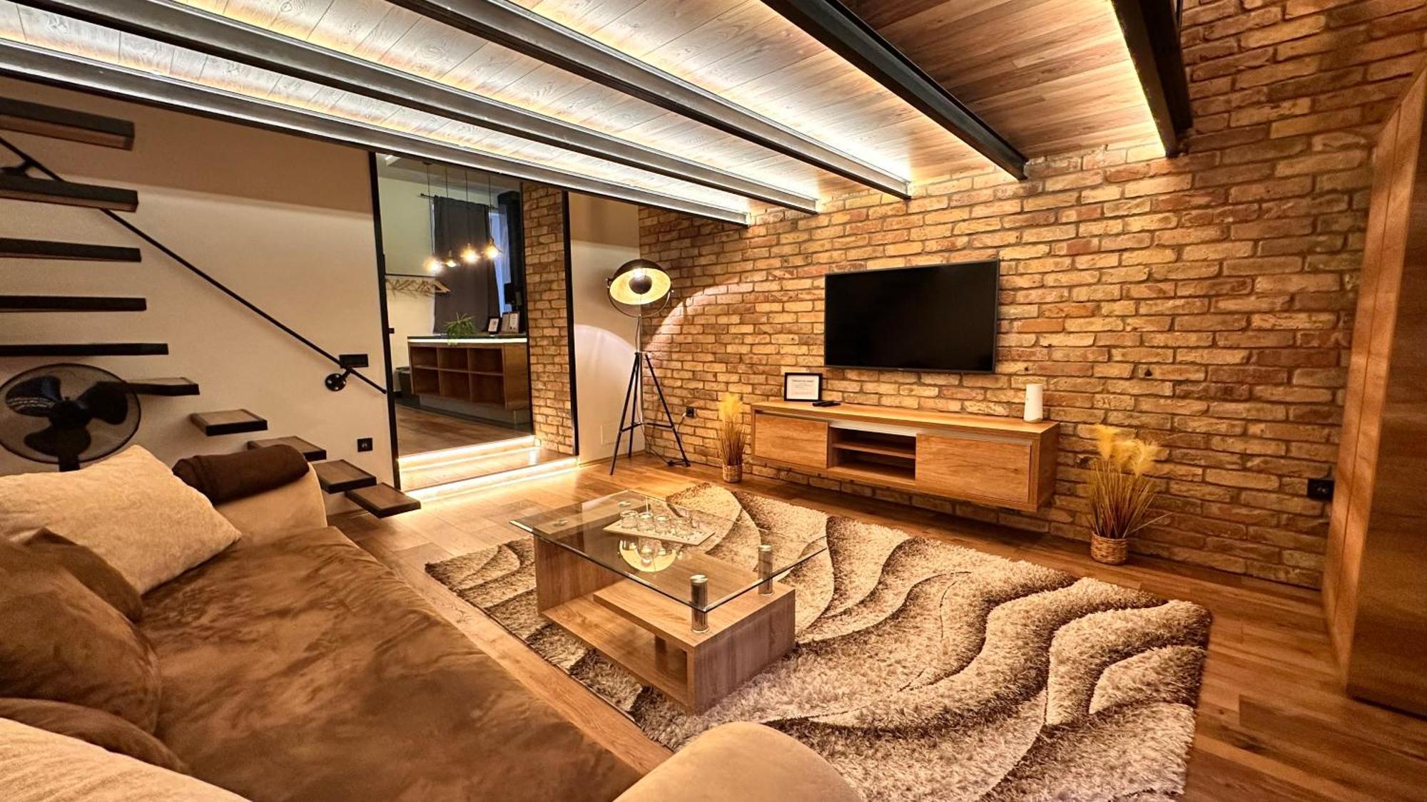 Ultra Modern Home Budapest Bagian luar foto