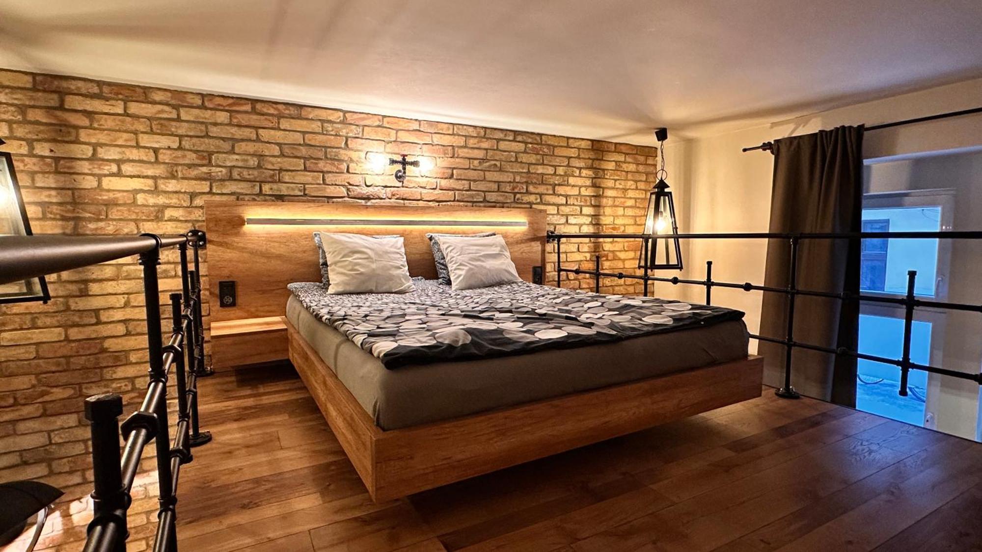 Ultra Modern Home Budapest Bagian luar foto